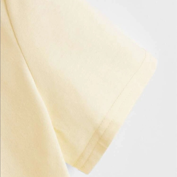 Teddy Bear Turning into Green Alien Cropped Tee NWOT - Picture 4 of 9